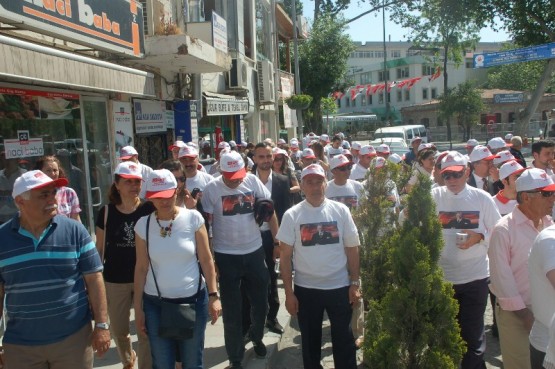 CHP’li Gençler sessiz yürüdü 9