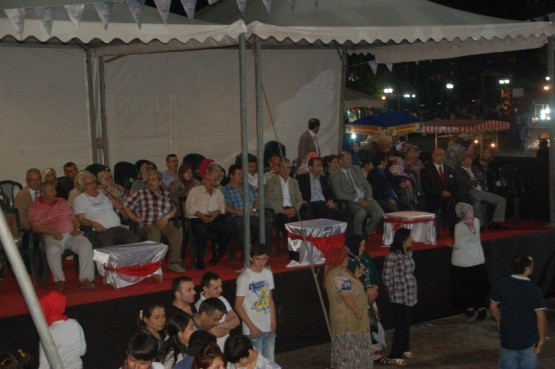 Karadenizliler Kağıthane'yi Coşturdu 98