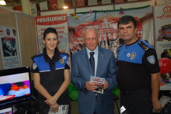 İlhan Dabakoğlu Şiirtli hemşerileri ile Feshane’de 1