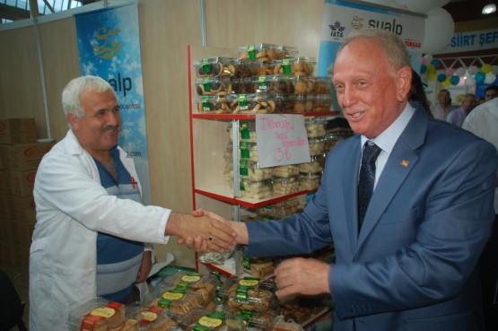 İlhan Dabakoğlu Şiirtli hemşerileri ile Feshane’de 44