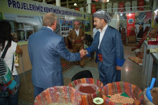 İlhan Dabakoğlu Şiirtli hemşerileri ile Feshane’de 54