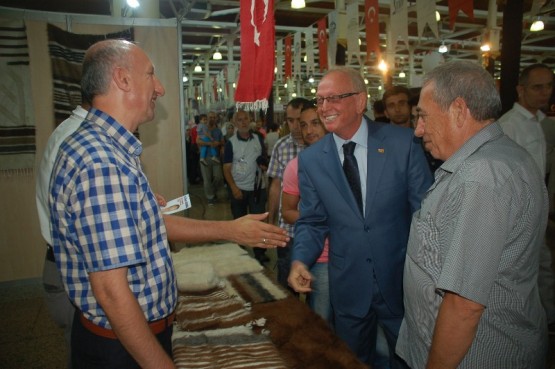 İlhan Dabakoğlu Şiirtli hemşerileri ile Feshane’de 8