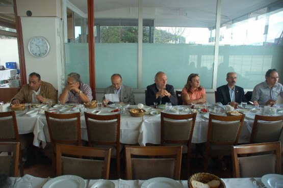 Sarıyer’de,Cengiz Alp Muhtarlar ile kahvaltıda bul 34