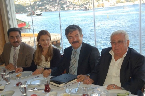 Sarıyer’de,Cengiz Alp Muhtarlar ile kahvaltıda bul 44