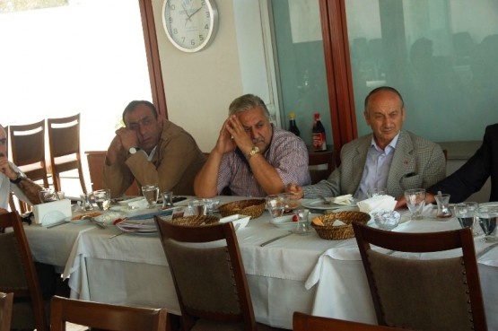 Sarıyer’de,Cengiz Alp Muhtarlar ile kahvaltıda bul 48