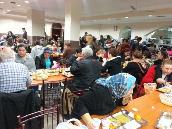 CHP Kâğıthane, Cem evi İftar Sofrasında 20