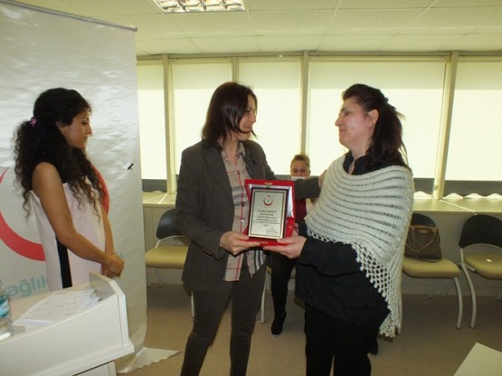 Yılın annesi hem ağladı hem ağlattı 12