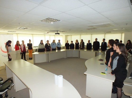 Yılın annesi hem ağladı hem ağlattı 2