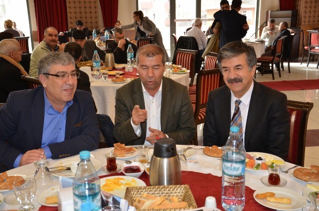 CHP Esenler ilçe örgütü, Dr. Cengiz Alp dedi 25