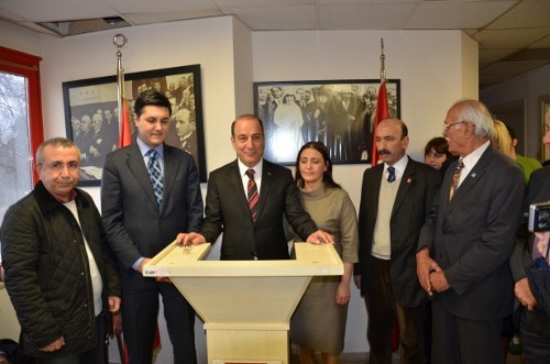 Süleyman Kartal , CHP 2.bölgeden  aday  adaylıgını açıkladı 40