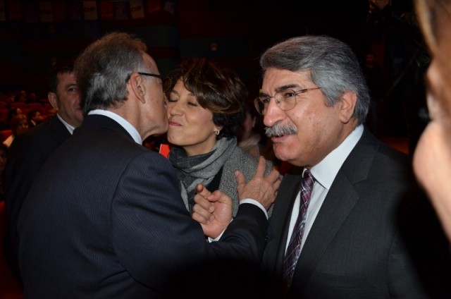 CHP'den, 'Sosyal Demokrat Belediyecilik ve Kentsel Dönüşüm” konferansı 11