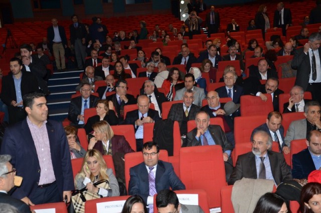 CHP'den, 'Sosyal Demokrat Belediyecilik ve Kentsel Dönüşüm” konferansı 4