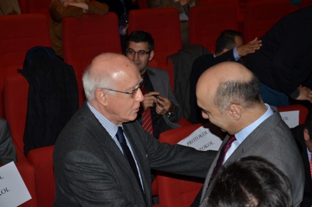 CHP'den, 'Sosyal Demokrat Belediyecilik ve Kentsel Dönüşüm” konferansı 7