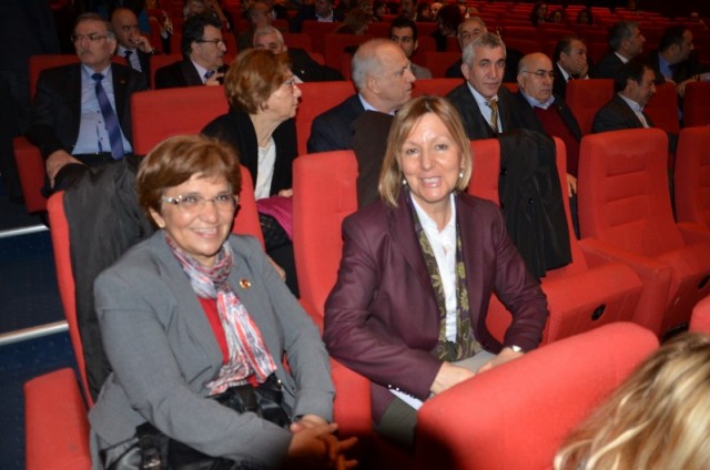 CHP'den, 'Sosyal Demokrat Belediyecilik ve Kentsel Dönüşüm” konferansı 9