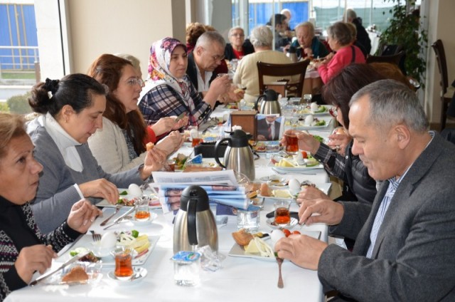 CHP Fatih, Dr. Cengiz Alp’i meclise yolluyor 6