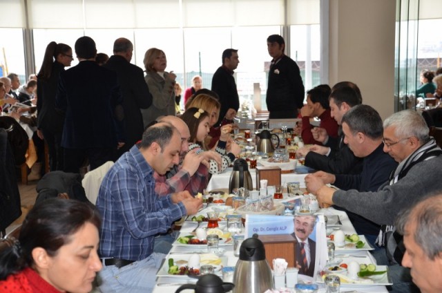 CHP Fatih, Dr. Cengiz Alp’i meclise yolluyor 9