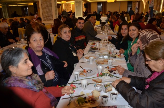 CHP Beyoğlu ilçe örgütünün, Yiğit insanları Dr. Cengiz Alp’i ağırladı 30