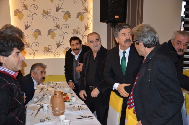 CHP Beyoğlu ilçe örgütünün, Yiğit insanları Dr. Cengiz Alp’i ağırladı 9