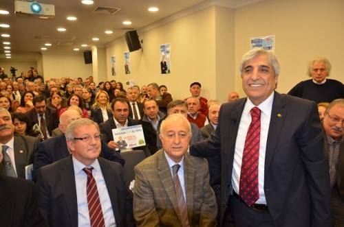 Dursun Bulut Adaylık açıklamasında İzdiham 44