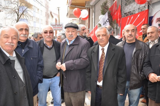 CHP Kağıthane, Nurtepe'de irtibat börosu açtı 18