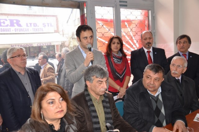 CHP Kağıthane, Nurtepe'de irtibat börosu açtı 64