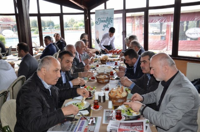 Saadet Partisi'nden, Birlik, Beraberlik ve Dayanışma Kahvaltısı 13