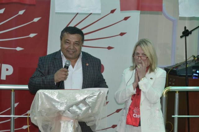 Zehra Balık, CHP'li kadınlara kahvaltı düzenledi 14