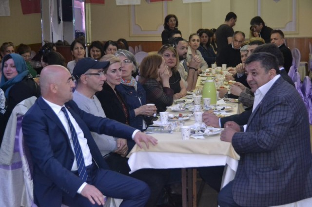 Zehra Balık, CHP'li kadınlara kahvaltı düzenledi 22