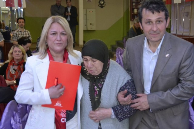 Zehra Balık, CHP'li kadınlara kahvaltı düzenledi 31