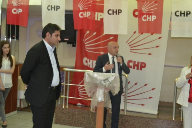 Zehra Balık, CHP'li kadınlara kahvaltı düzenledi 36