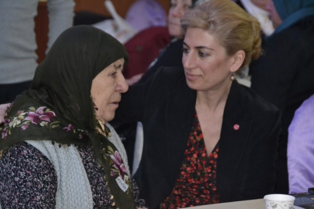 Zehra Balık, CHP'li kadınlara kahvaltı düzenledi 39