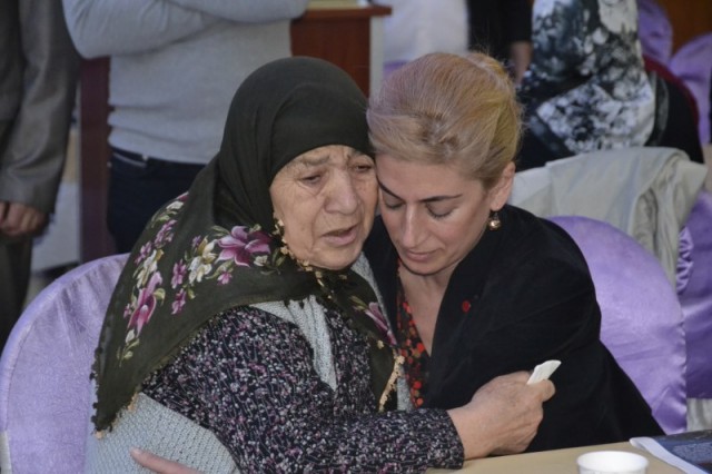 Zehra Balık, CHP'li kadınlara kahvaltı düzenledi 43