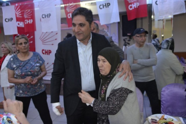 Zehra Balık, CHP'li kadınlara kahvaltı düzenledi 52