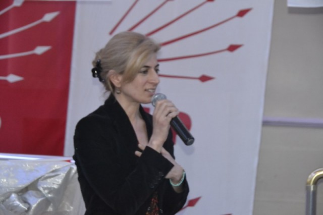 Zehra Balık, CHP'li kadınlara kahvaltı düzenledi 54