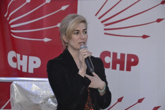 Zehra Balık, CHP'li kadınlara kahvaltı düzenledi 55