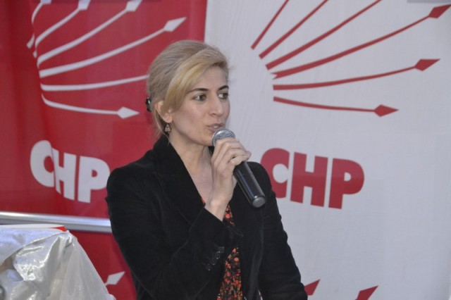 Zehra Balık, CHP'li kadınlara kahvaltı düzenledi 61