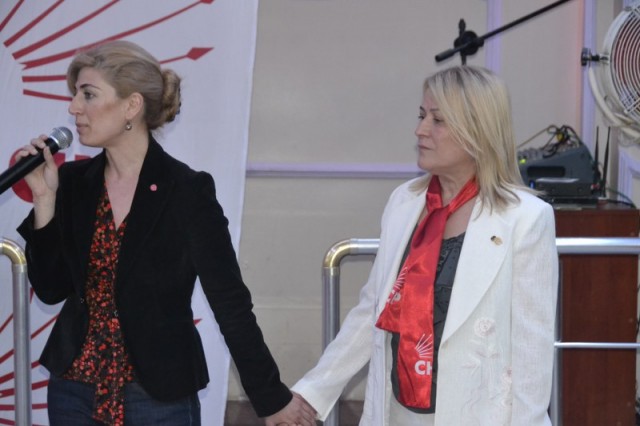 Zehra Balık, CHP'li kadınlara kahvaltı düzenledi 67