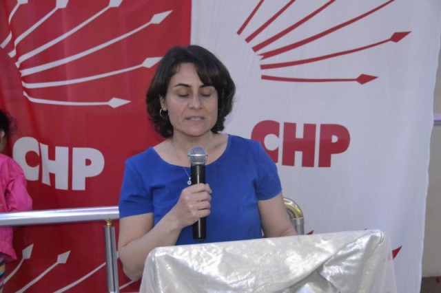 Zehra Balık, CHP'li kadınlara kahvaltı düzenledi 77