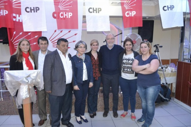 Zehra Balık, CHP'li kadınlara kahvaltı düzenledi 80