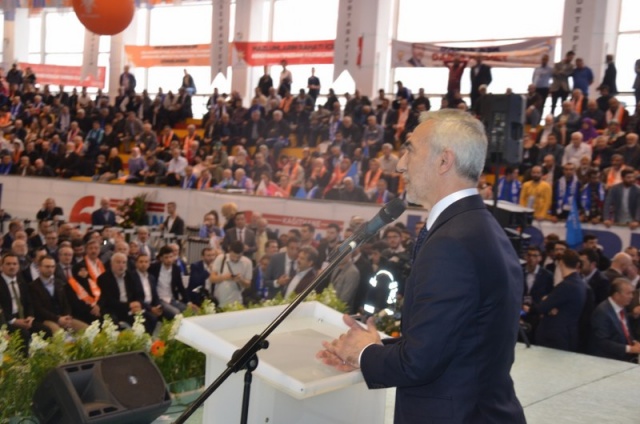 AK Parti Kâğıthane’nin yeni başkanı Mevlüt Öztekin 27