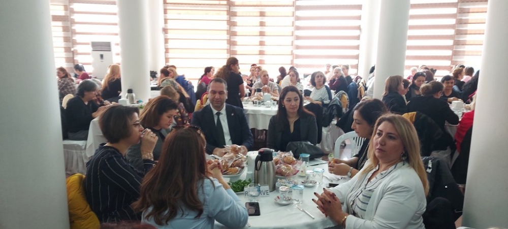 Nurtepe Cemevi'nin düzenlediği 8 Mart kadınlar günü etkinliği 12