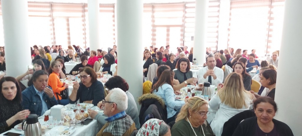 Nurtepe Cemevi'nin düzenlediği 8 Mart kadınlar günü etkinliği 19