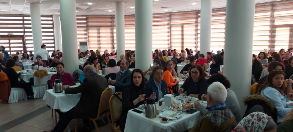 Nurtepe Cemevi'nin düzenlediği 8 Mart kadınlar günü etkinliği 20