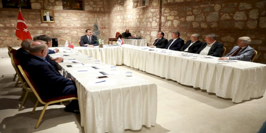 ESKİ BAŞKANLAR İLE İSTİŞARE TOPLANTISI