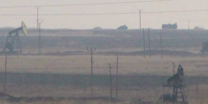 Rus askeri polisinden petrol kuyuları çevresinde devriye