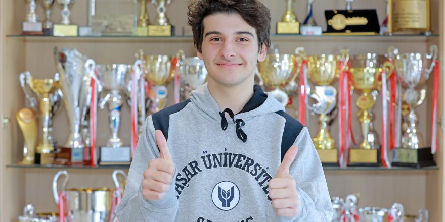 Satrançta İzmir'in gururu oldu