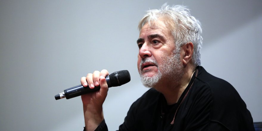 Uğur Yücel ile seyirci arasında güldüren diyalog