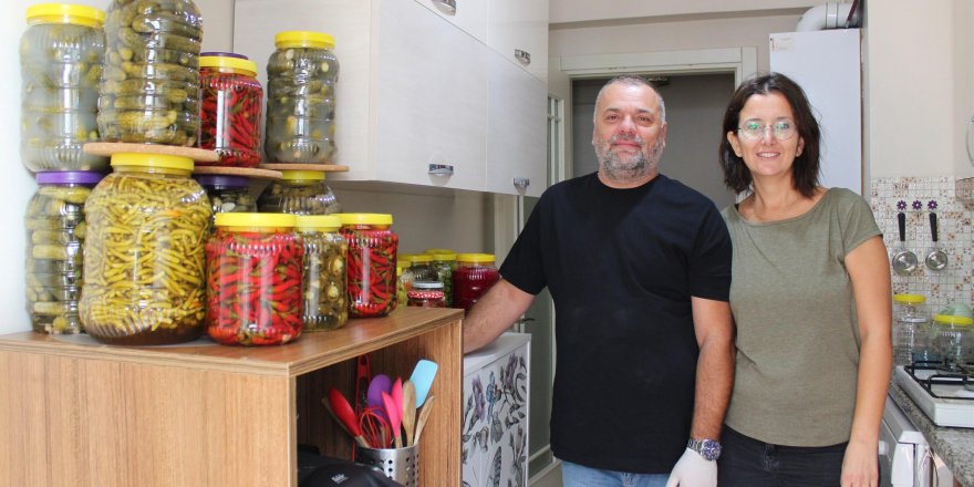 BİR KİŞİ EŞİNDEN, 2 KİŞİ İSE ÇAPRAZ BÖBREK NAKLİYLE HAYAT BULDU