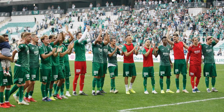 BURSASPOR, 44 YIL SONRA EVİNDEKİ EN İYİ SEZON BAŞLANGICINI YAPTI