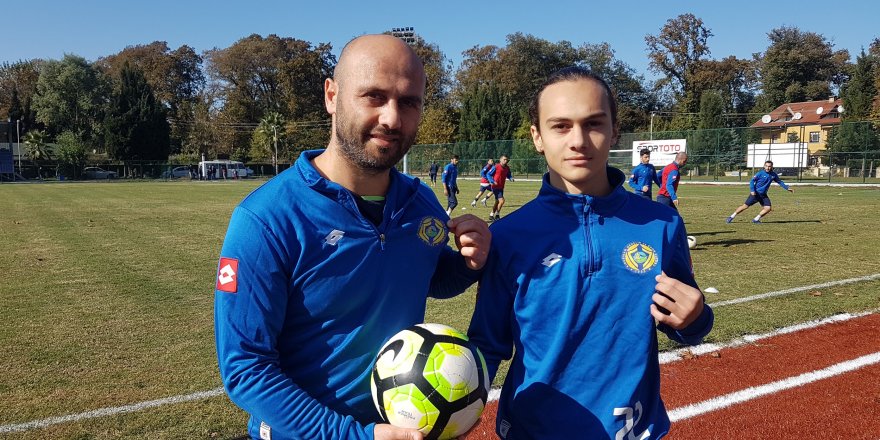 BABA VE OĞLU AYNI TAKIMDA